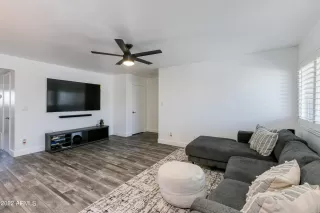 Photo #3: 6396129 Listing 