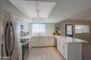Photo #6: 6396155 Listing