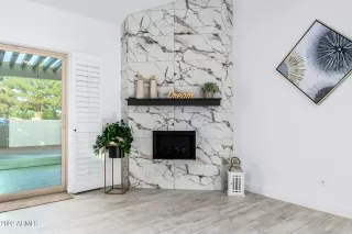 Photo #6: 6396265 Listing