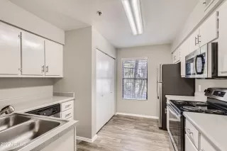 Photo #2: 6396307 Listing 