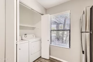 Photo #4: 6396307 Listing 