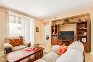 Photo #4: 6396361 Listing 