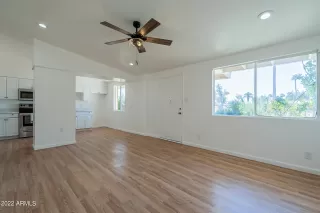 Photo #4: 6396417 Listing