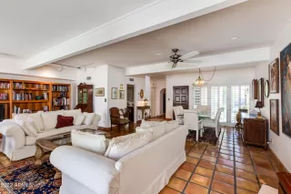 Photo #4: 6396449 Listing 