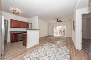 Photo #2: 6396775 Listing