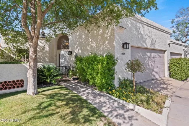 MLS: 6396783 Condo For Sale