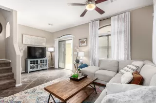 Photo #4: 6396822 Listing