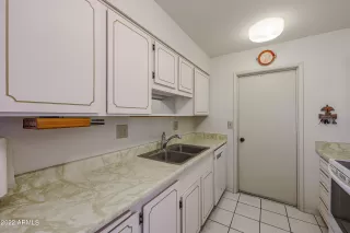 Photo #2: 6396938 Listing