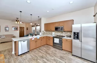 Photo #2: 6397144 Listing 