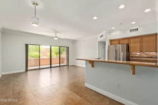 Photo #2: 6397193 Listing