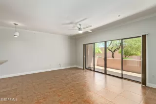 Photo #6: 6397193 Listing