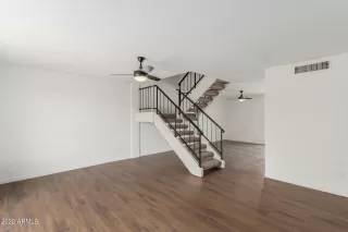 Photo #6: 6397602 Listing 