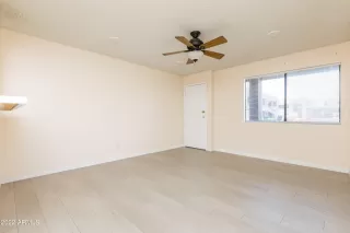 Photo #4: 6397776 Listing