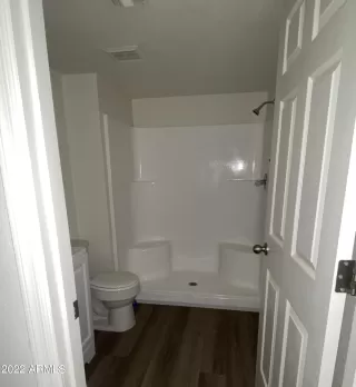 Photo #4: 6397921 Listing