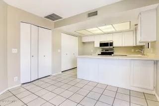 Photo #2: 6397964 Listing 