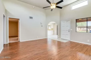 Photo #6: 6397964 Listing 