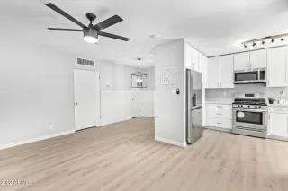 Photo #3: 6397966 Listing 