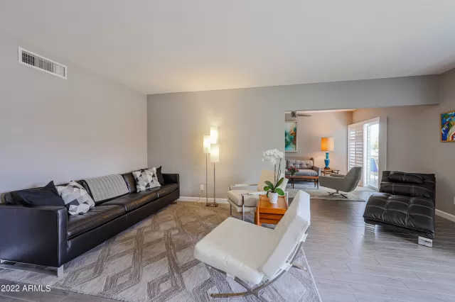 MLS: 6398090 Condo For Sale