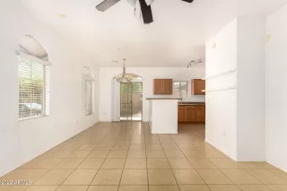 Photo #4: 6398188 Listing 