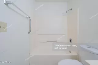 Photo #5: 6398246 Listing