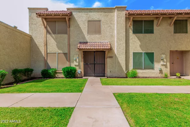 MLS: 6398267 Condo For Sale