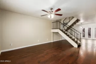 Photo #3: 6398267 Listing