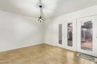 Photo #4: 6398267 Listing