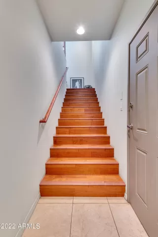 Photo #2: 6398532 Listing