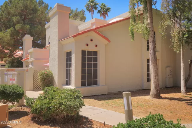 MLS: 6398569 Condo For Sale