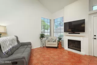 Photo #2: 6398569 Listing