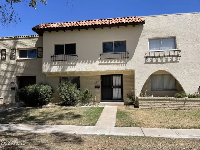MLS: 6398735 Condo For Sale