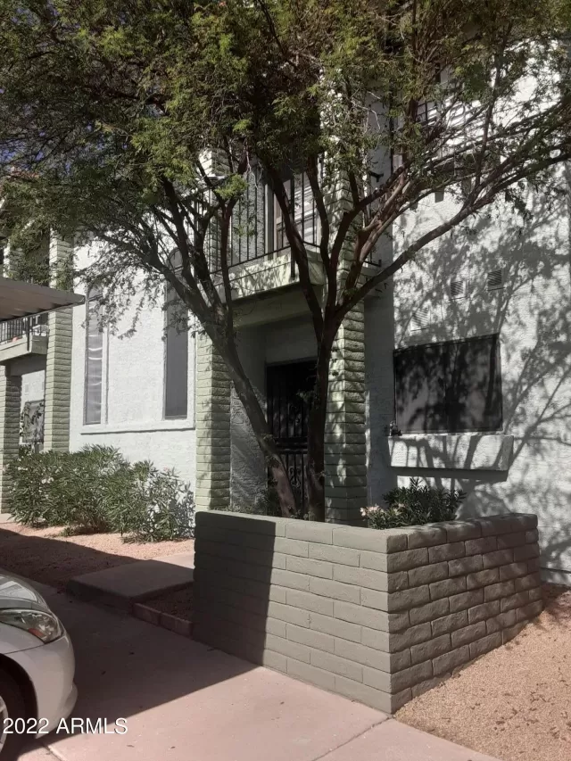 MLS: 6398778 Condo For Sale