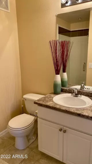 Photo #6: 6398799 Listing