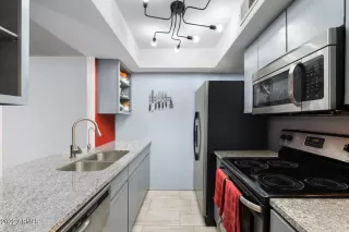 Photo #5: 6398952 Listing