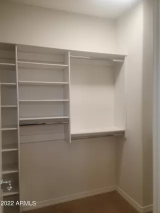 Photo #5: 6398984 Listing