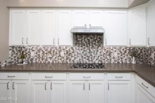 Photo #6: 6399027 Listing 