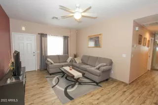 Photo #5: 6399105 Listing