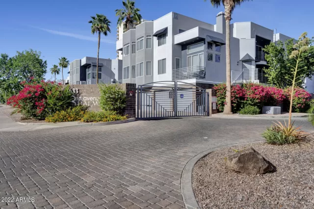 MLS: 6399288 Condo For Sale