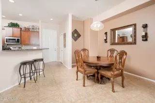 Photo #4: 6399335 Listing