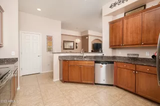 Photo #6: 6399335 Listing