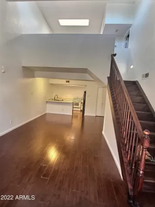 Photo #2: 6399348 Listing