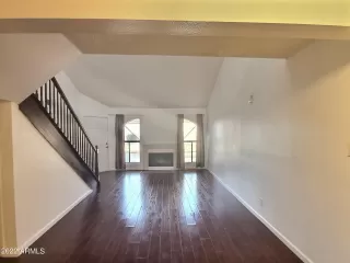 Photo #3: 6399348 Listing