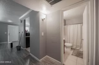Photo #6: 6399397 Listing