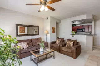 Photo #4: 6399481 Listing