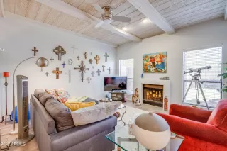Photo #4: 6399603 Listing
