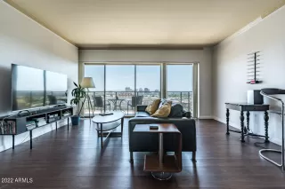 Photo #2: 6399619 Listing