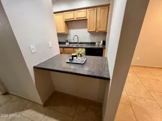 Photo #5: 6399676 Listing