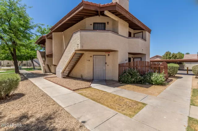 MLS: 6399684 Condo For Sale