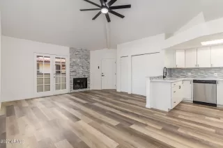 Photo #6: 6399684 Listing