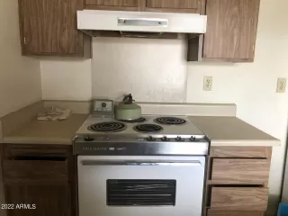 Photo #5: 6399748 Listing